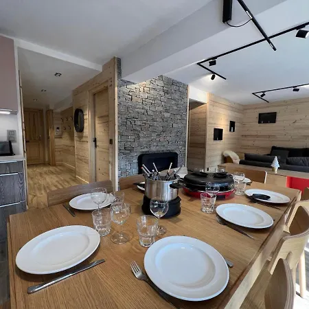 Ours Polaire Bel Village Et Pistes Apartment